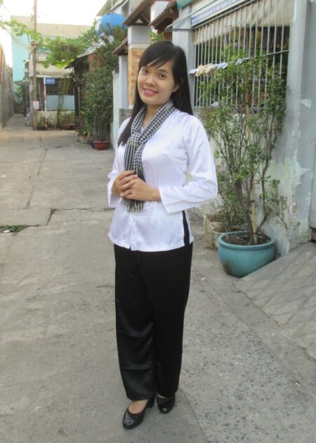 Áo bà ba nữ phi bóng màu trắng