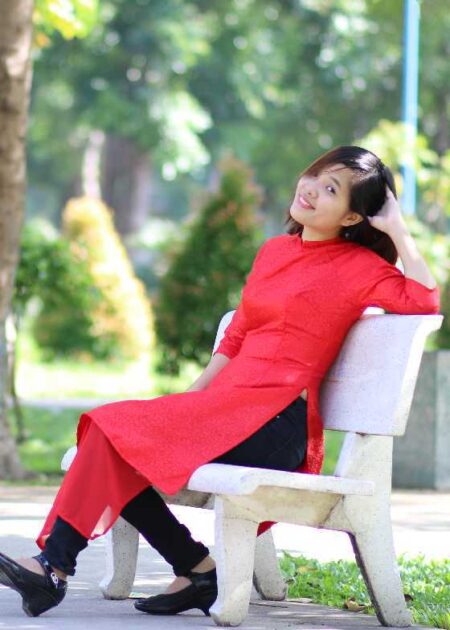 Áo dài cách tân gấm đỏ 2 lớp