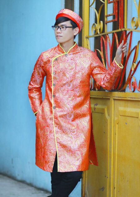 Áo dài cách tân nam gấm sò đỏ