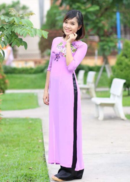 Áo dài chiffon tím cà dán hoa 3D
