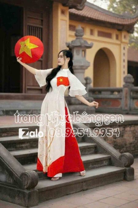 Áo dài nữ hoa sen trống đồng múa hát sử ca