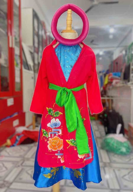 Áo tứ thân vẽ mầm non đỏ, đụp xanh dương