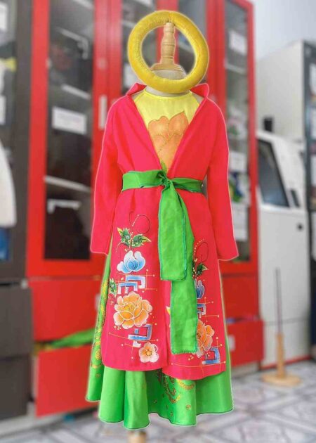 Áo tứ thân vẽ mầm non hồng, đụp xanh lá