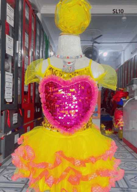 Áo váy múa mầm non kim sa vàng ngực tim hồng váy 3 tầng