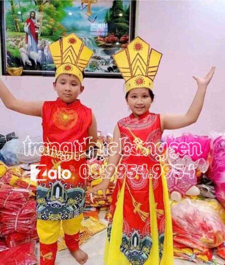 Âu Lạc mầm non  múa hát sử ca Nam Nữ, cam vàng