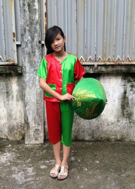 Bà ba đồng dao trẻ em đỏ - xanh lá