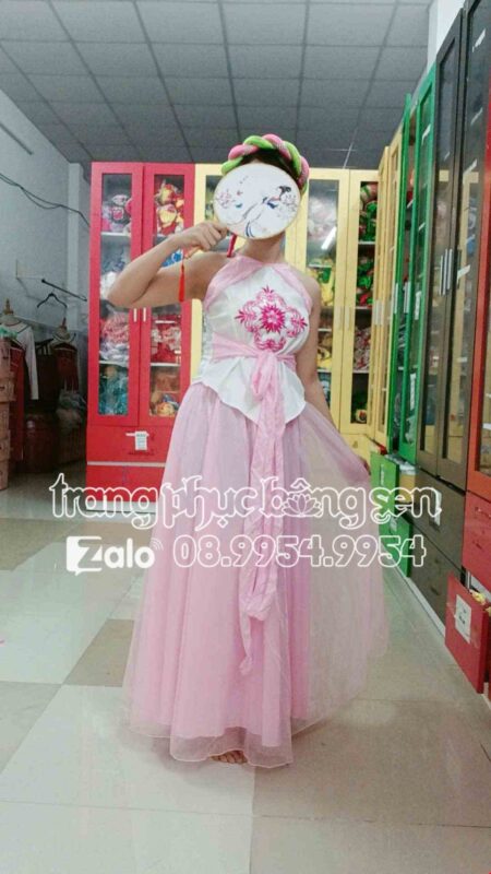 Trang phục đầm múa tứ thân hồng