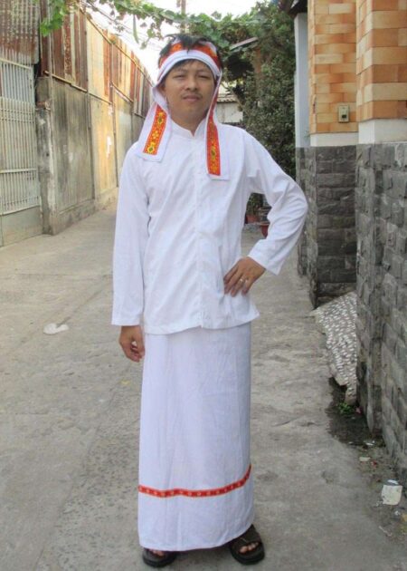 Trang phục dân tộc Chăm nam