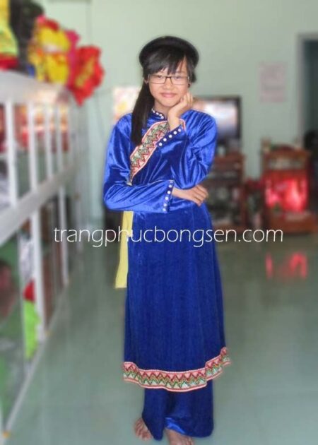 Trang phục dân tộc Tày nữ, nhung xanh biển