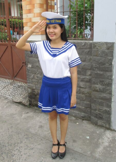 Trang phục hải quân nữ