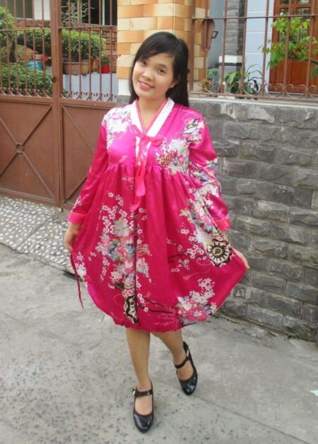 Trang phục Hanbok Hàn Quốc màu hồng đậm