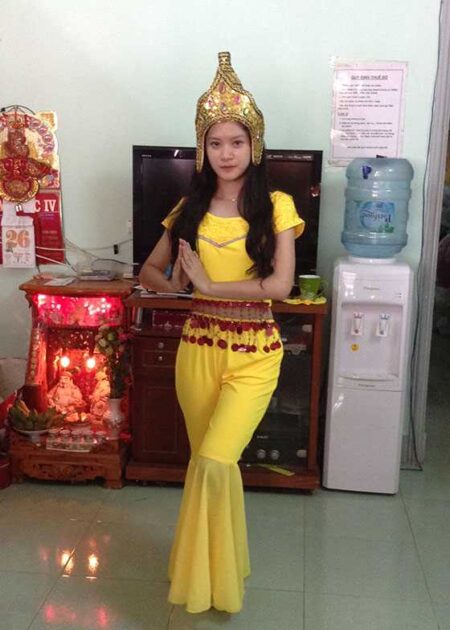 Trang phục múa Phật bà