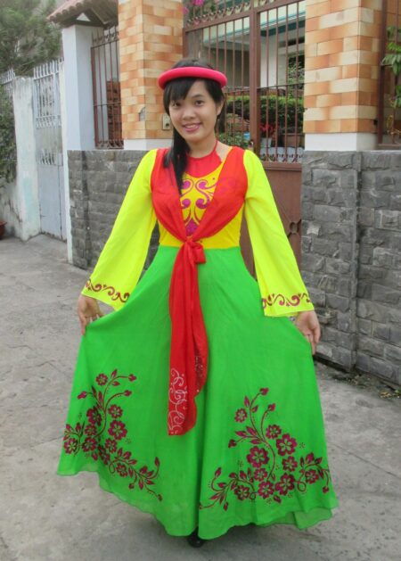 Tứ thân cách điệu