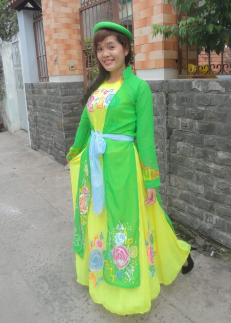 Tứ thân voan lụa xanh lá hoa vẽ